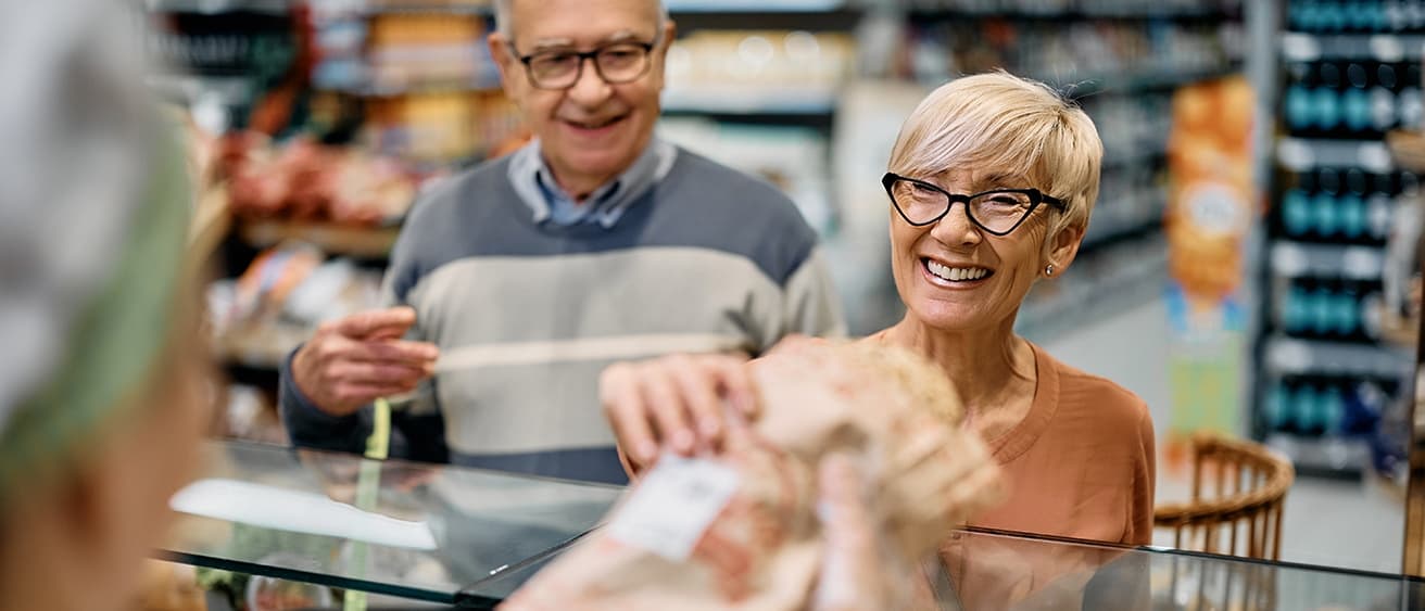 BE_images_breaker_12col_People_in_Grocerystore_global_1312x563